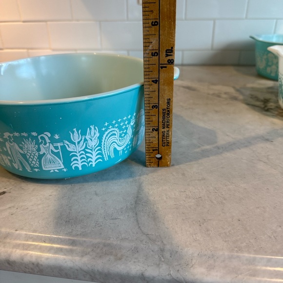PYREX Butterprint Turquoise Amish stacking bowls. - Picture 6 of 11
